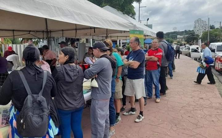 Buena afluencia de compradores en Feria de Lácteos Managua. Radio La Primerísima 