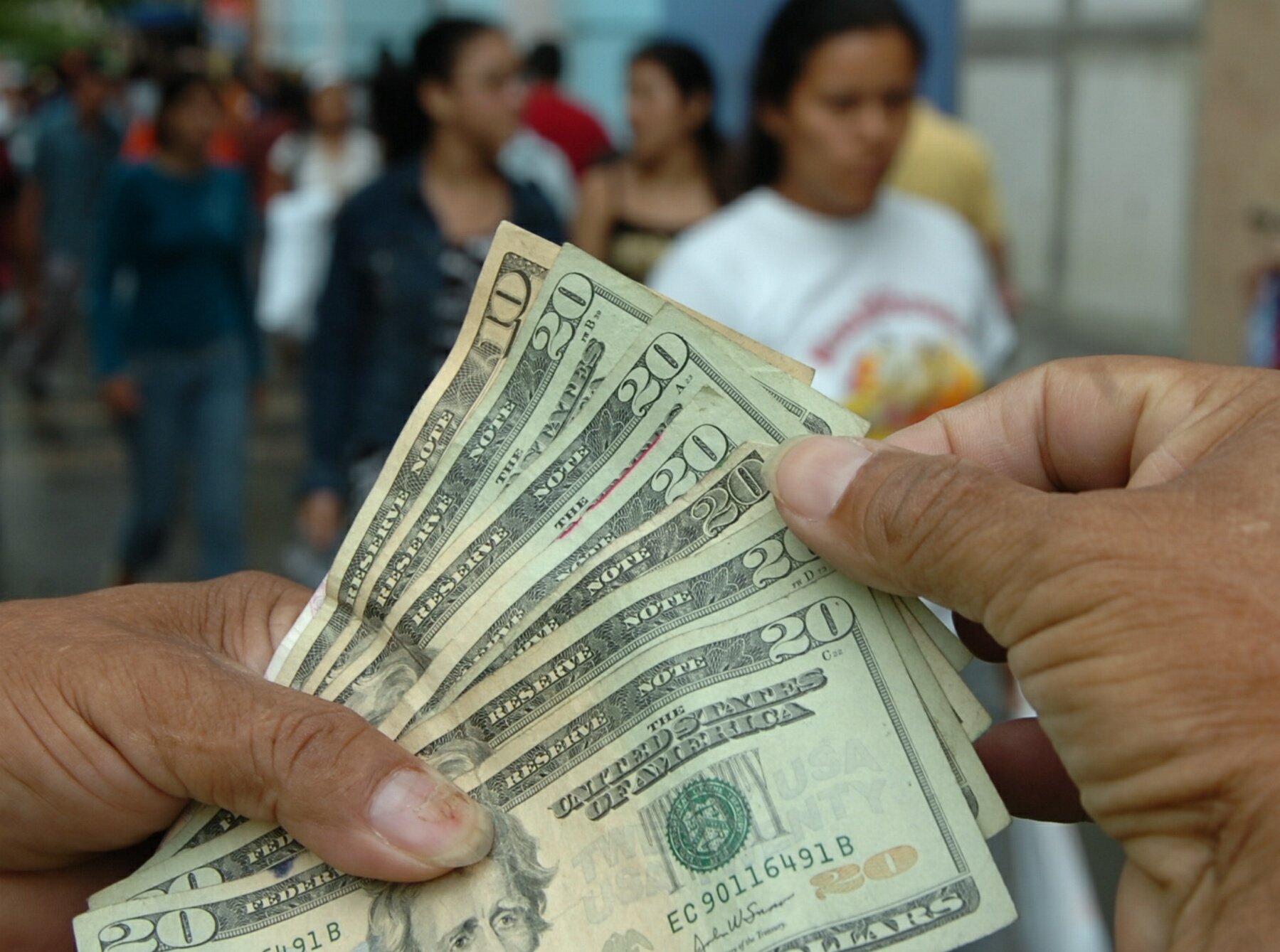 Remesas podrán recibirse a través de cuentas bancarias Managua. Radio La Primerísima