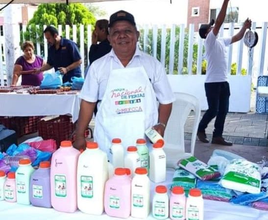 Realizan feria de lácteos en la Avenida de Bolívar a Chávez Managua. Radio La Primerísima 