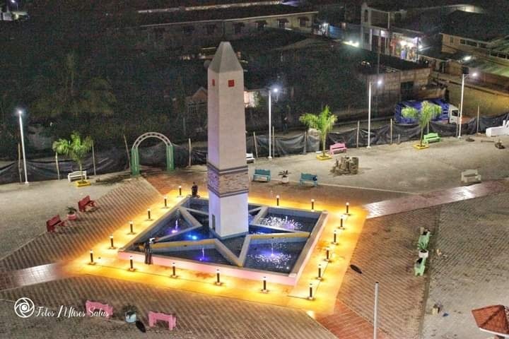 Realizan últimos trabajos en la Plaza Héroes y Mártires de La Rampla Managua. Radio La Primerísima 