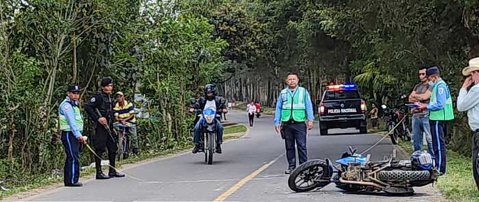 Encontronazo entre motociclista y ciclista deja un lesionado en Jalapa Managua. Radio La Primerísima